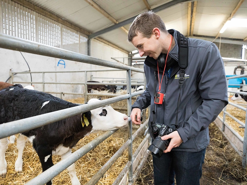 Photoshoot at the farm at Linnalla Pure Irish Ice Cream - Photo Credit Eamon Ward Photography Caherconnell Stone Fort Furnace Festival 2022 - 26 (1)